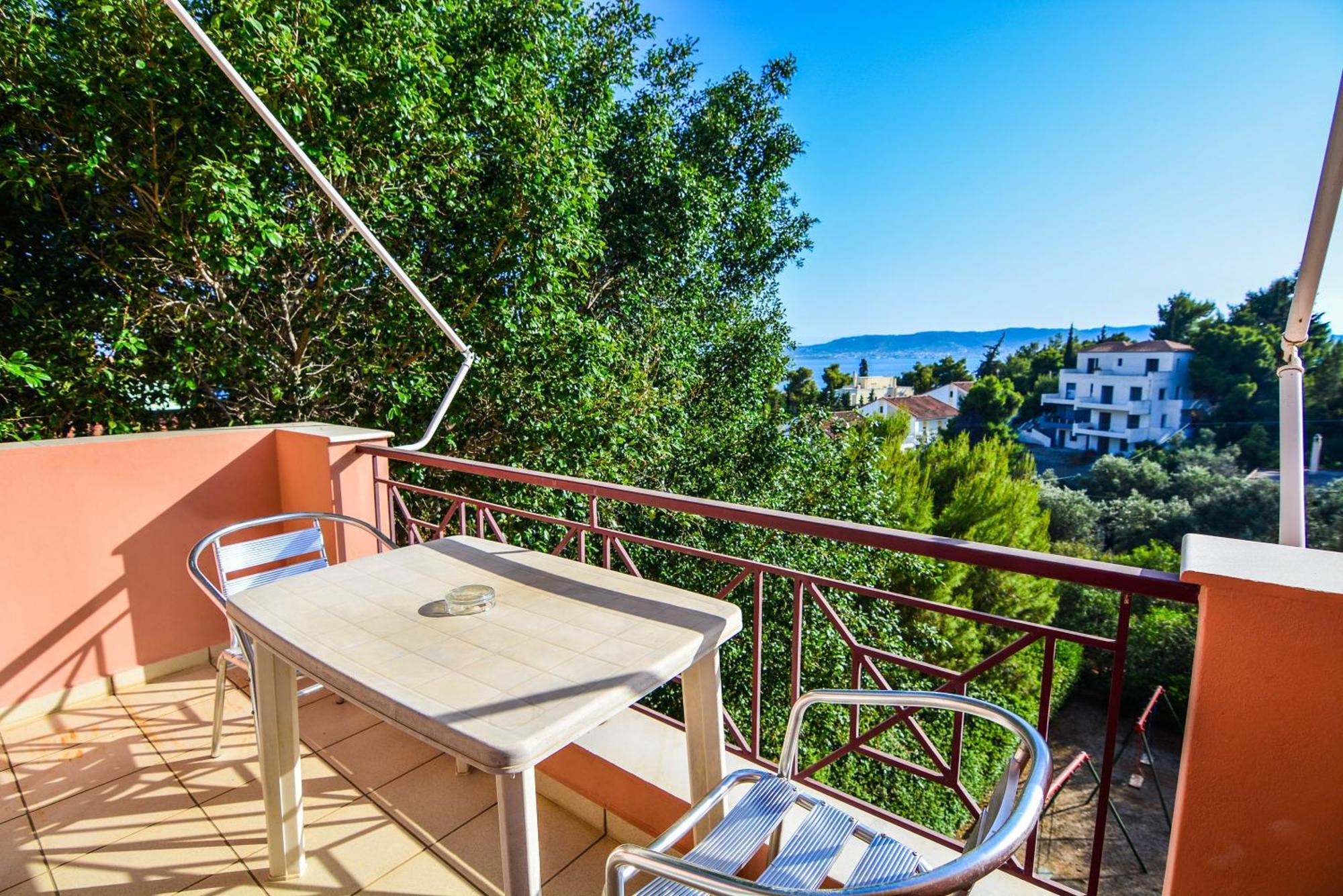 Epavlis Apartments Порто Хели Экстерьер фото