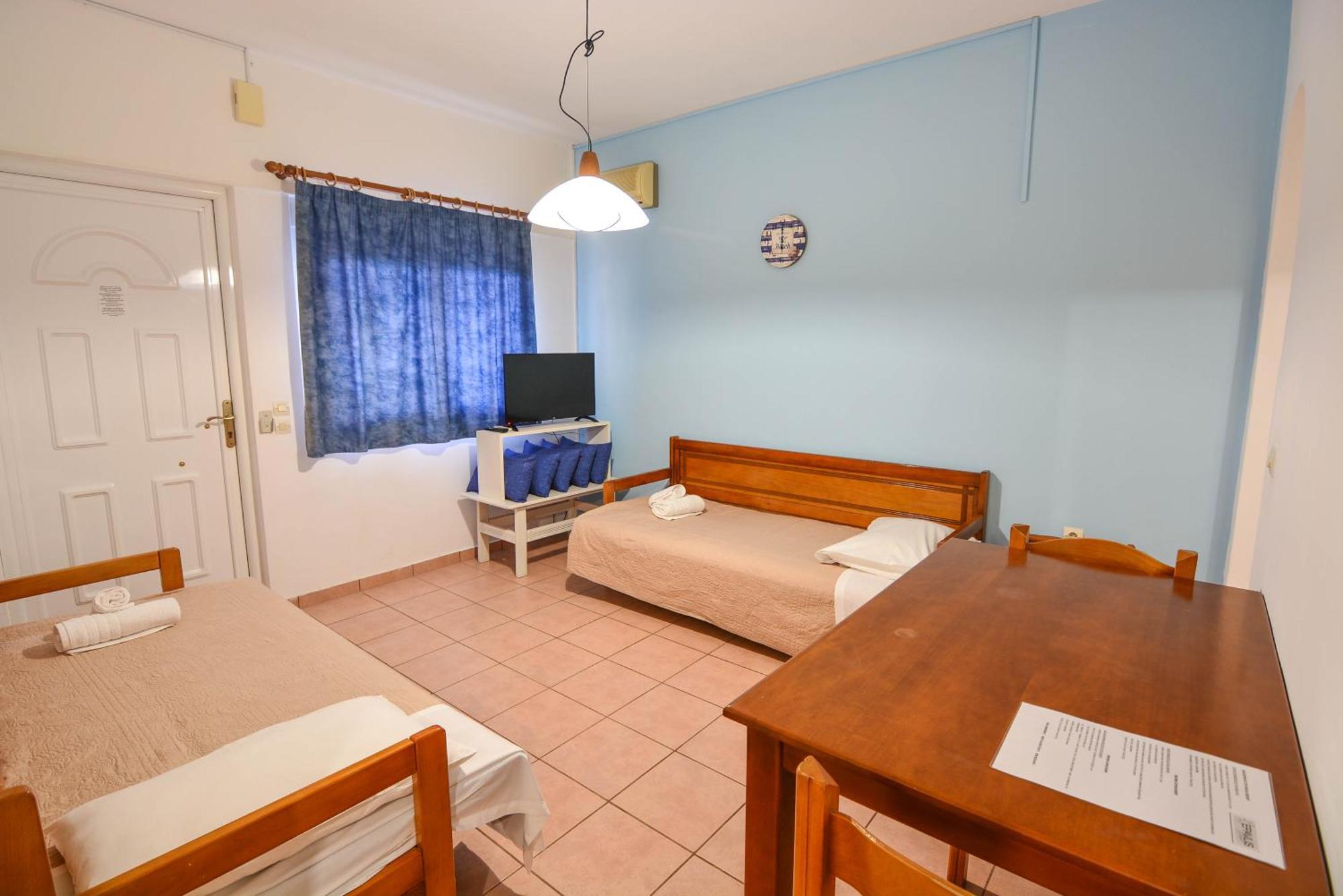 Epavlis Apartments Порто Хели Экстерьер фото