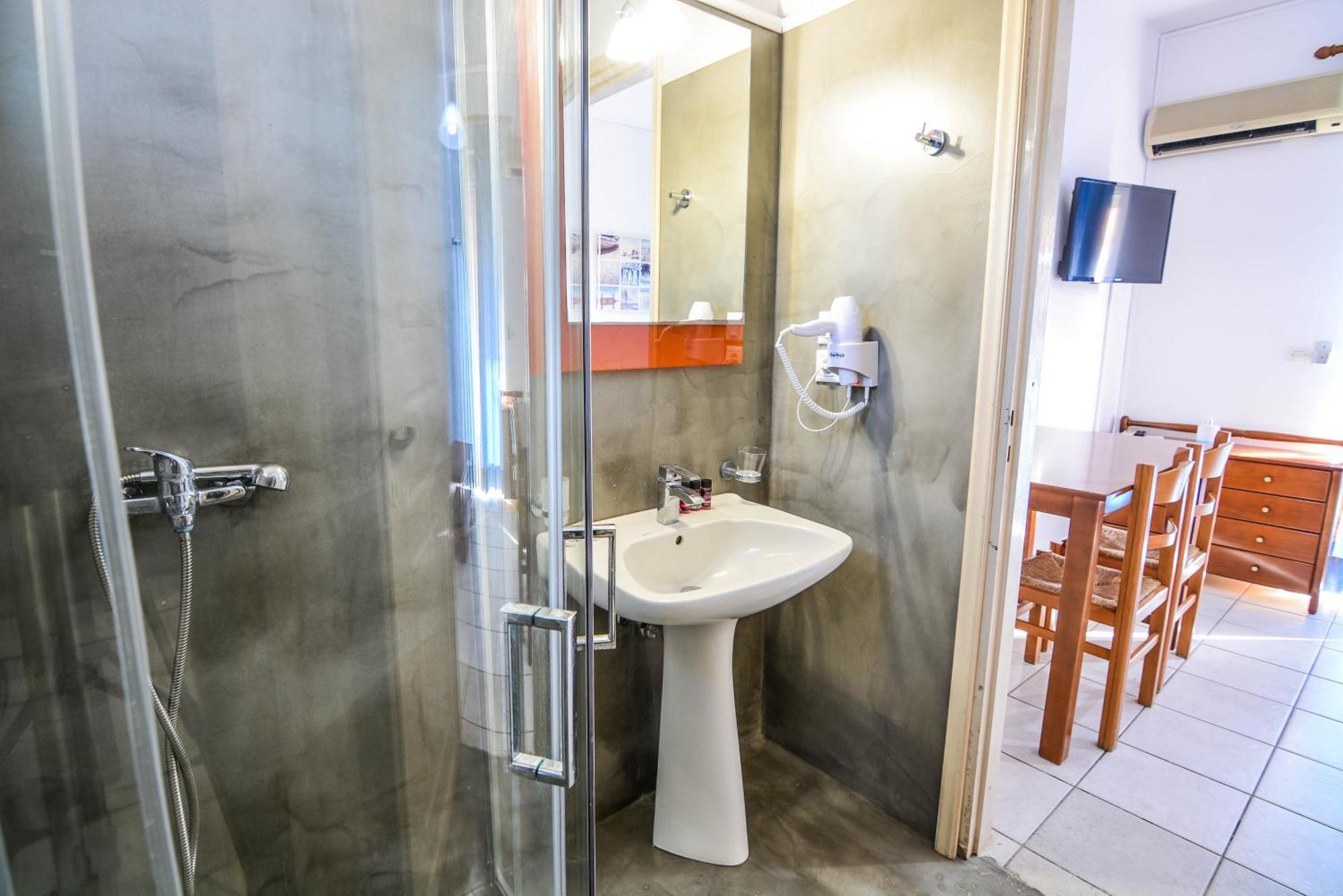 Epavlis Apartments Порто Хели Экстерьер фото