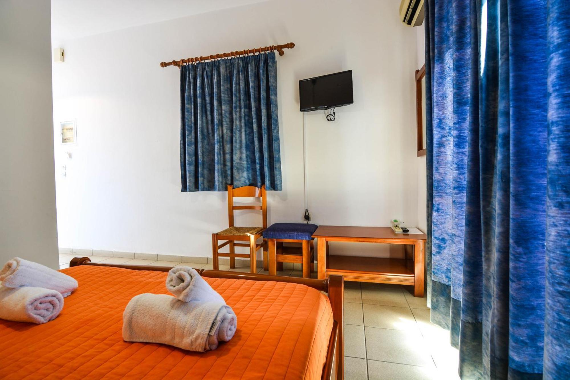 Epavlis Apartments Порто Хели Экстерьер фото
