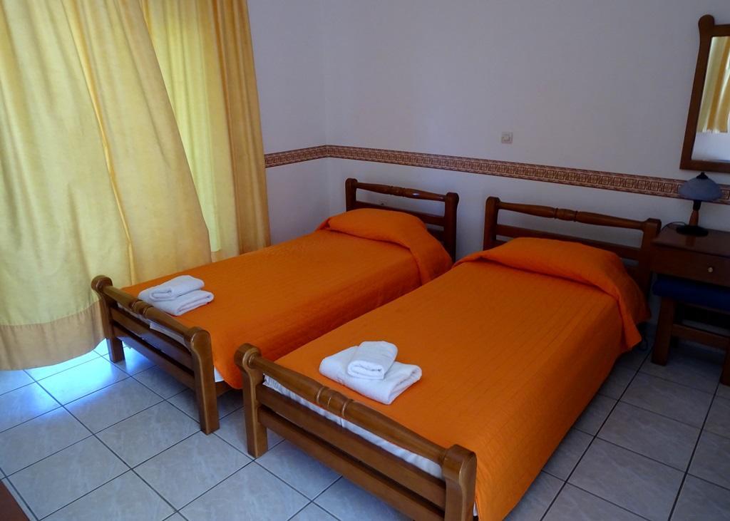 Epavlis Apartments Порто Хели Экстерьер фото